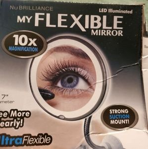 NWT Flexible Suction 10x lighted mirror